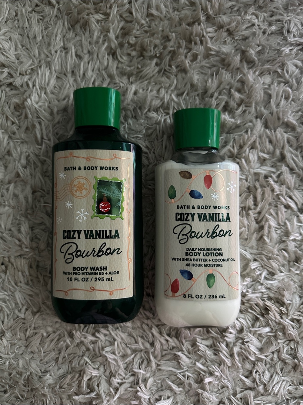 Bath & Body Works Cozy Vanilla Bourbon Body Wash & Lotion - Green/White